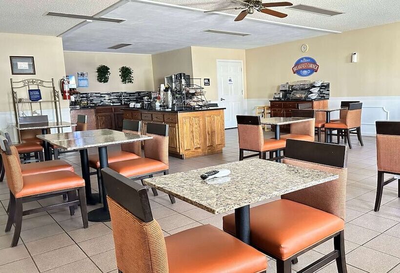 فندق Baymont By Wyndham Greenwood