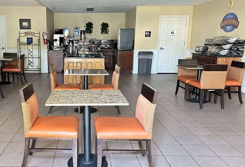 فندق Baymont By Wyndham Greenwood