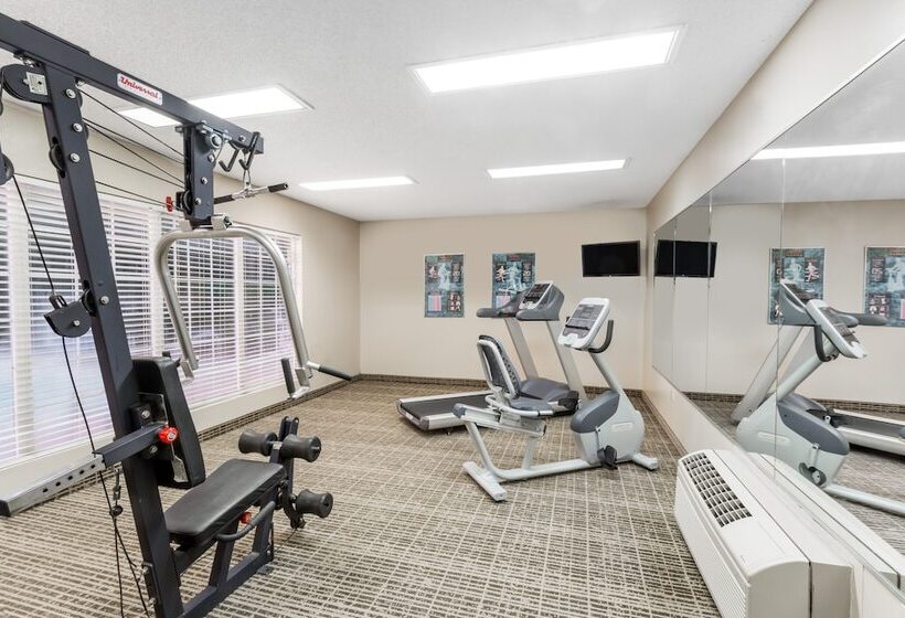 فندق Baymont By Wyndham Greenwood