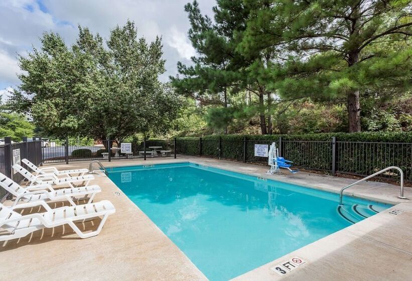 فندق Baymont By Wyndham Greenwood