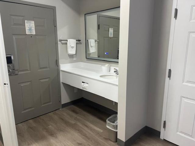 فندق Baymont By Wyndham Lakeland