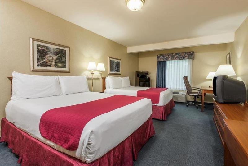 هتل Manchester Inn & Suites