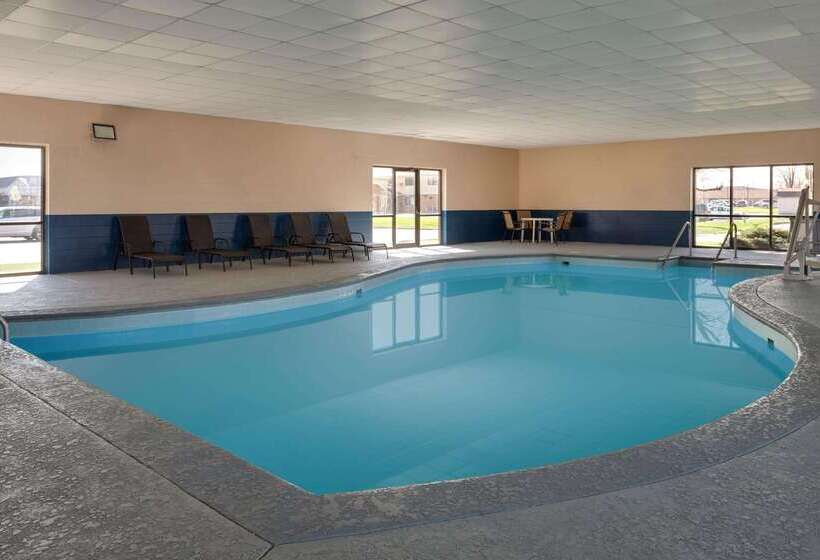 בית מלון כפרי Baymont By Wyndham Muncie Near Ball State University