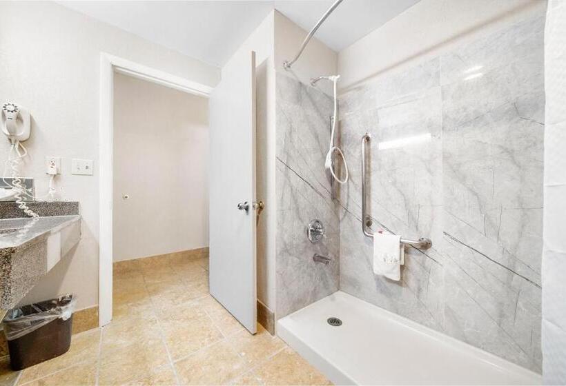 فندق Baymont By Wyndham Muncie Near Ball State University