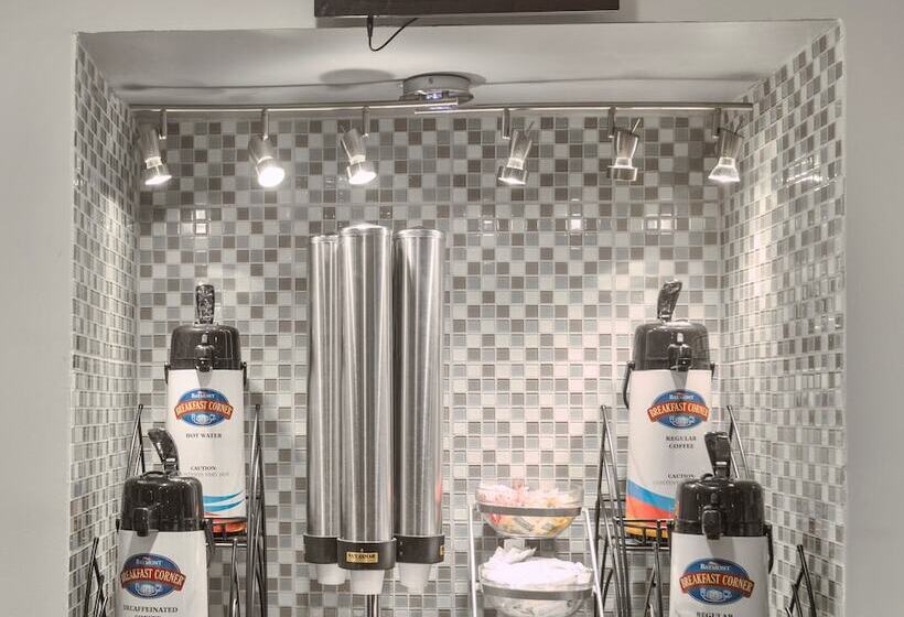 هتل Baymont By Wyndham Pooler/savannah