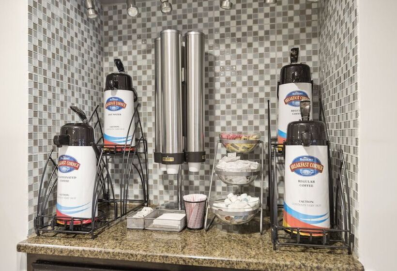 هتل Baymont By Wyndham Pooler/savannah