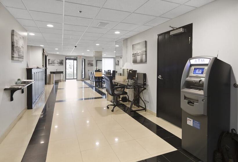 هتل Baymont By Wyndham Pooler/savannah