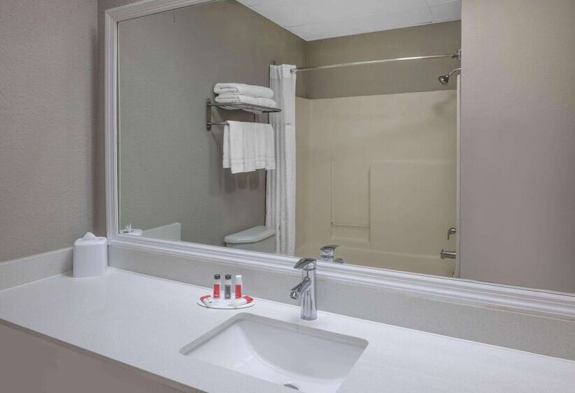 هتل Baymont By Wyndham Pooler/savannah