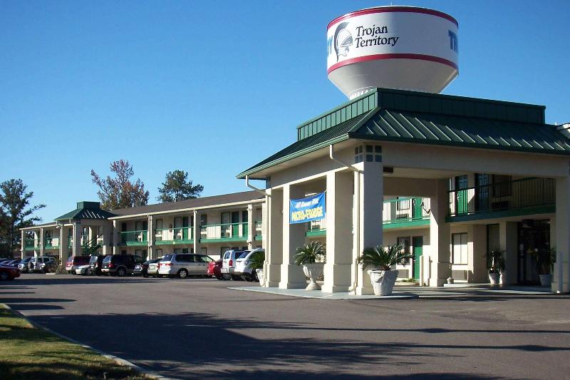 酒店 Baymont By Wyndham Troy