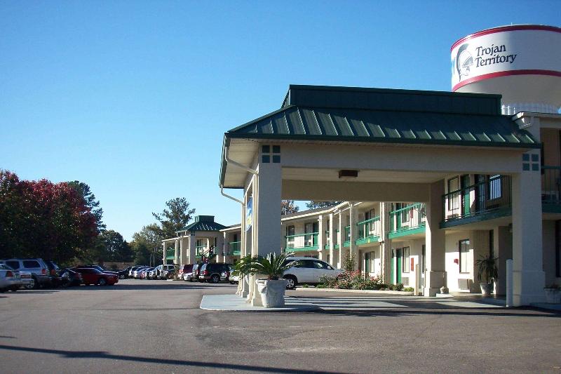 酒店 Baymont By Wyndham Troy