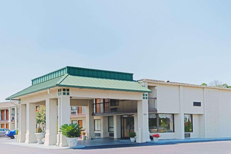 酒店 Baymont By Wyndham Troy