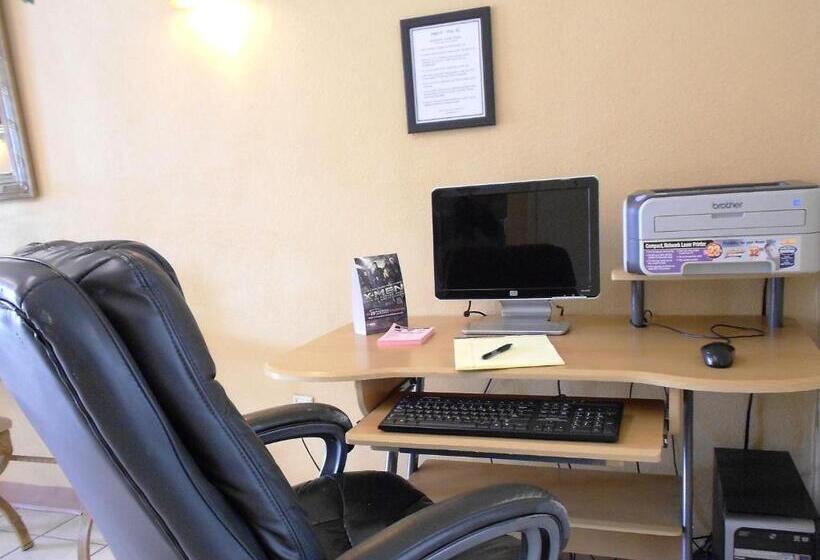 酒店 Baymont By Wyndham Troy