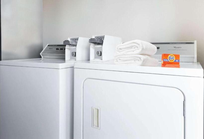 酒店 Baymont By Wyndham Troy