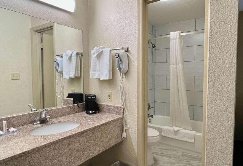 酒店 Baymont By Wyndham Troy