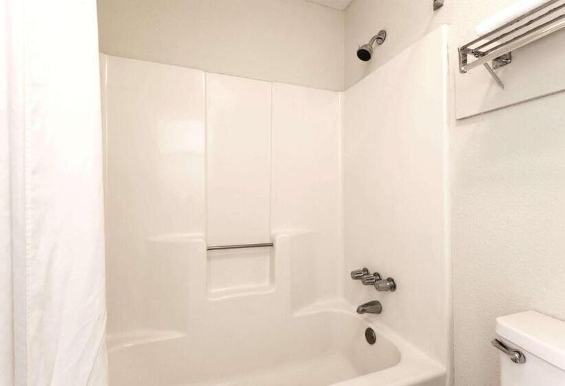 酒店 Baymont By Wyndham Troy