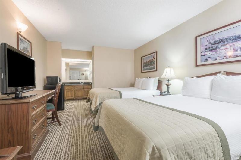 호텔 Baymont Inn & Suites Greenville/At I-65