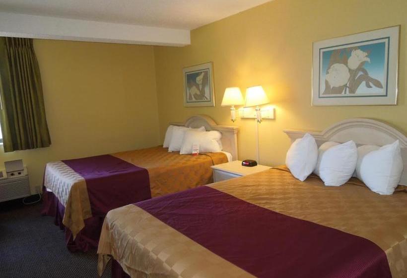 فندق Beachwood Inn