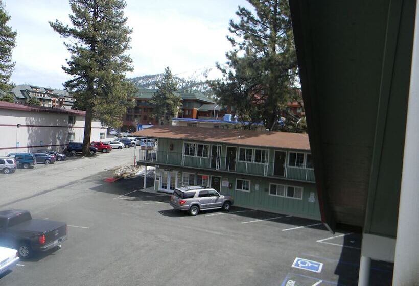 Отель Budget Inn At The Heavenly Gondola