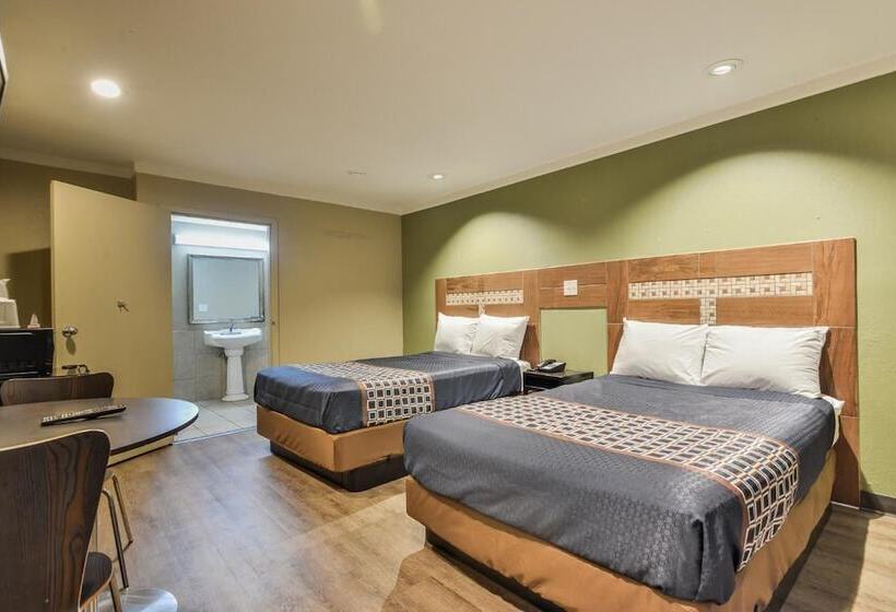 בית מלון כפרי Red Roof Inn Raleigh Northeast   Downtown