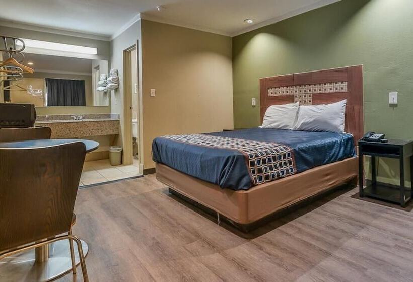 בית מלון כפרי Red Roof Inn Raleigh Northeast   Downtown