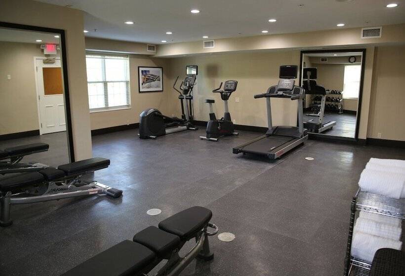 Отель Candlewood Suites Portland Scarborough, An Ihg