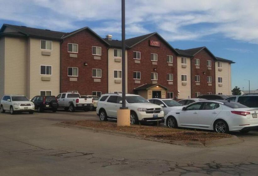 فندق Capri Inn & Suites   Beatrice