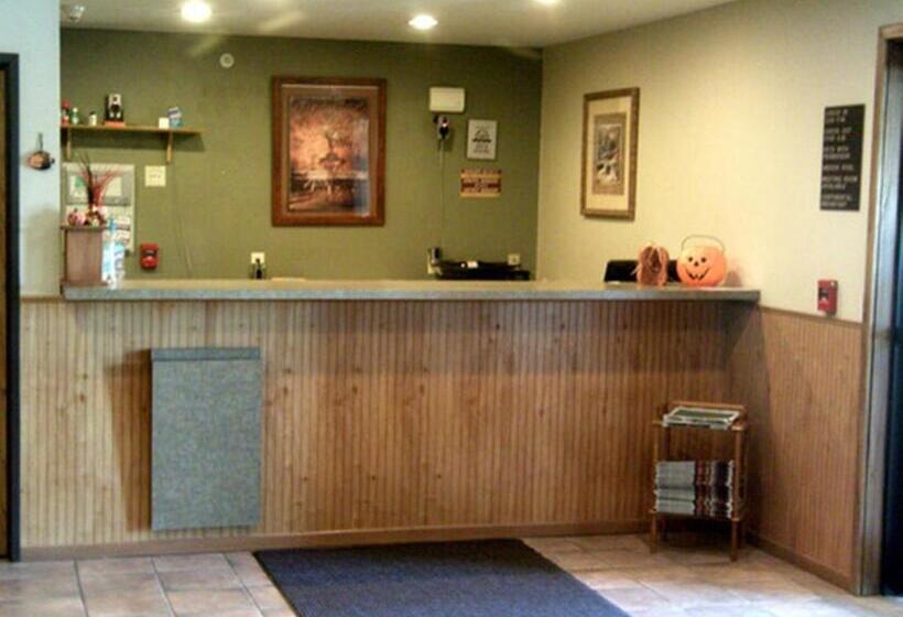 فندق Capri Inn & Suites   Beatrice