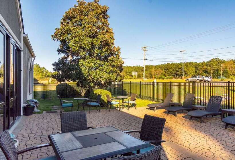 酒店 Clarion Pointe Wake Forest   Raleigh North