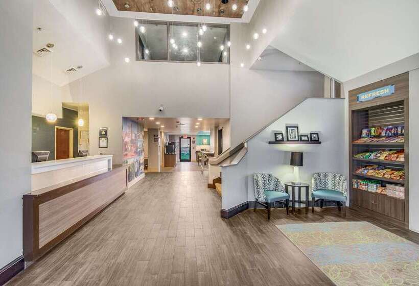 酒店 Clarion Pointe Wake Forest   Raleigh North