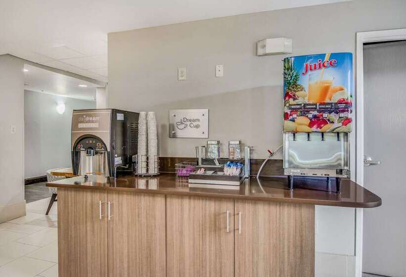 酒店 Clarion Pointe Wake Forest   Raleigh North