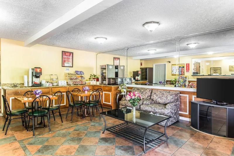 ホテル Econo Lodge