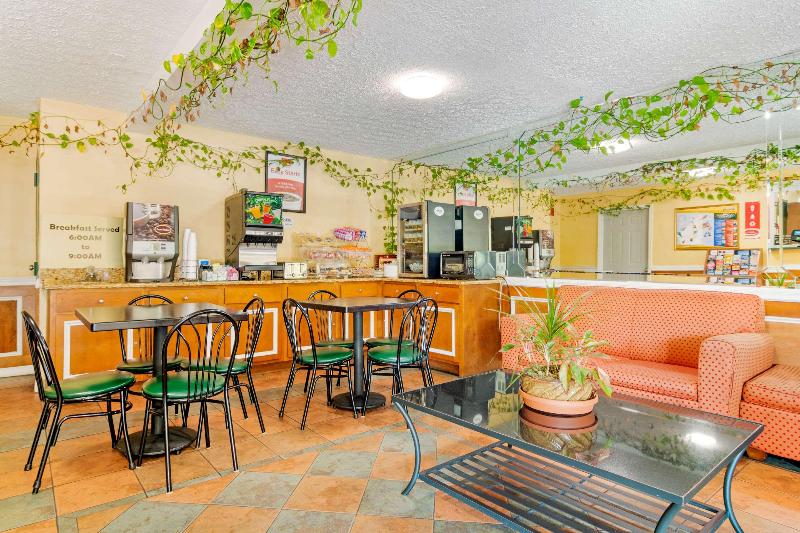 ホテル Econo Lodge