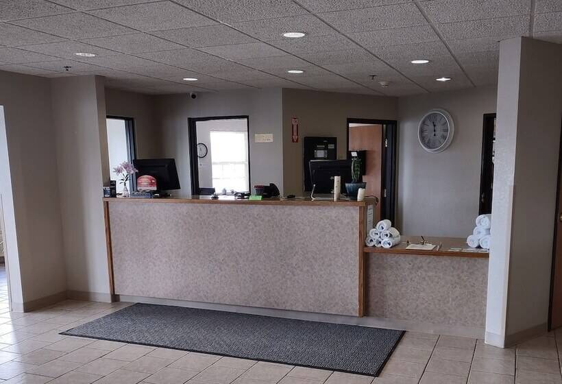 בית מלון כפרי Edmore Inn