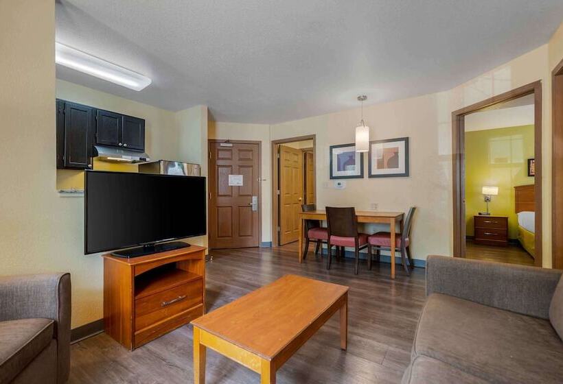 בית מלון כפרי Extended Stay America Suites  Chicago  Elgin  West Dundee