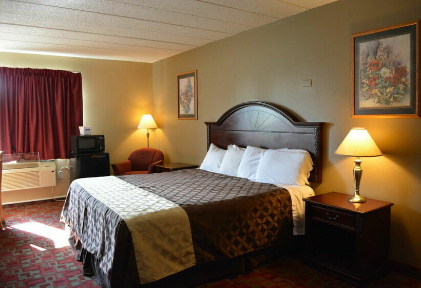 בית מלון כפרי Grand Forks Travelodge