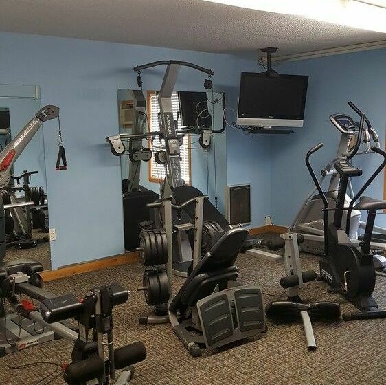 בית מלון כפרי Grand Forks Travelodge