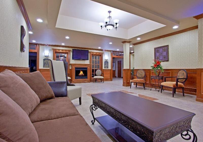 Holiday Inn Express Hotel & Suites Tipp City, An Ihg