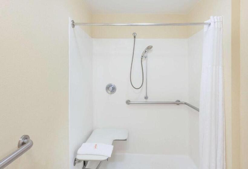 فندق Howard Johnson By Wyndham Jackson