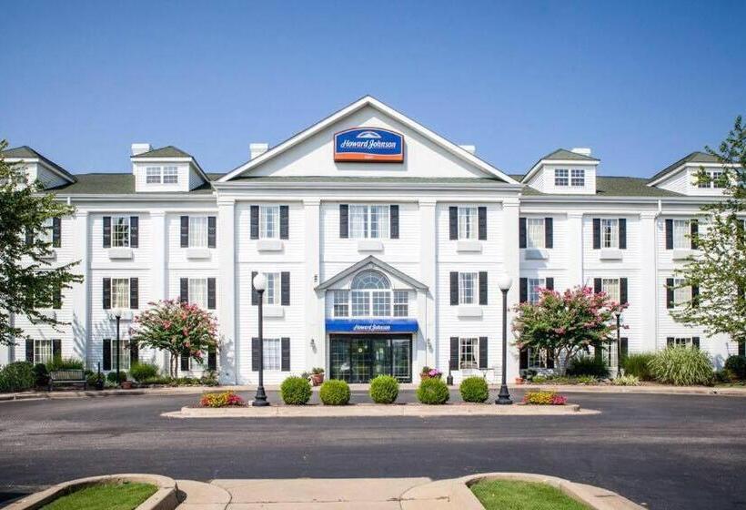 فندق Howard Johnson By Wyndham Jackson