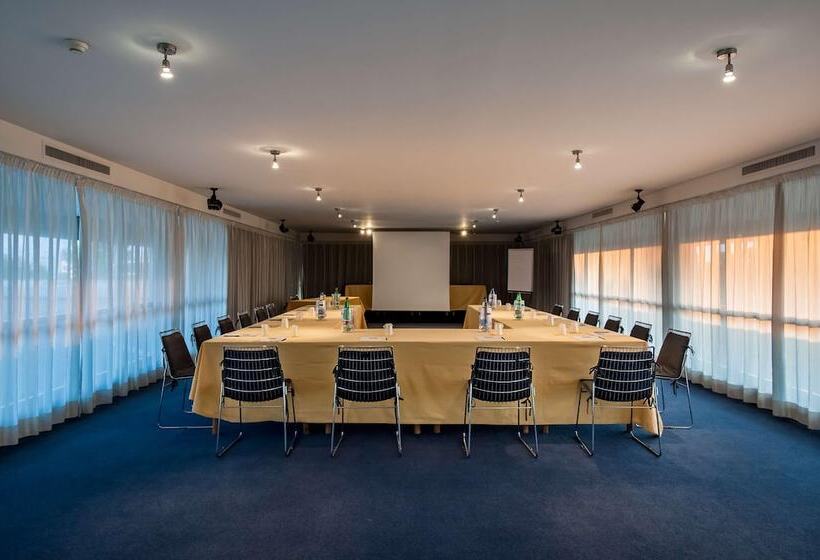 בית מלון כפרי Hr