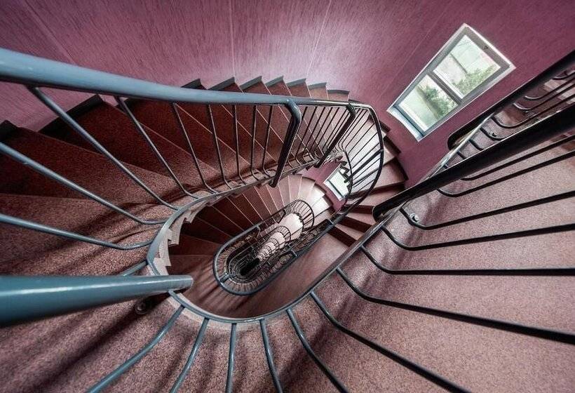 בית מלון כפרי Hr