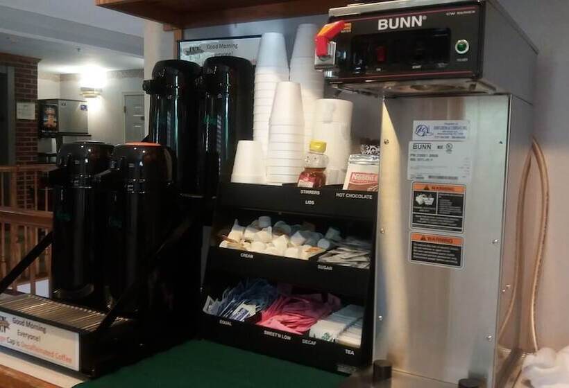 فندق Inn At Cemetery Hill