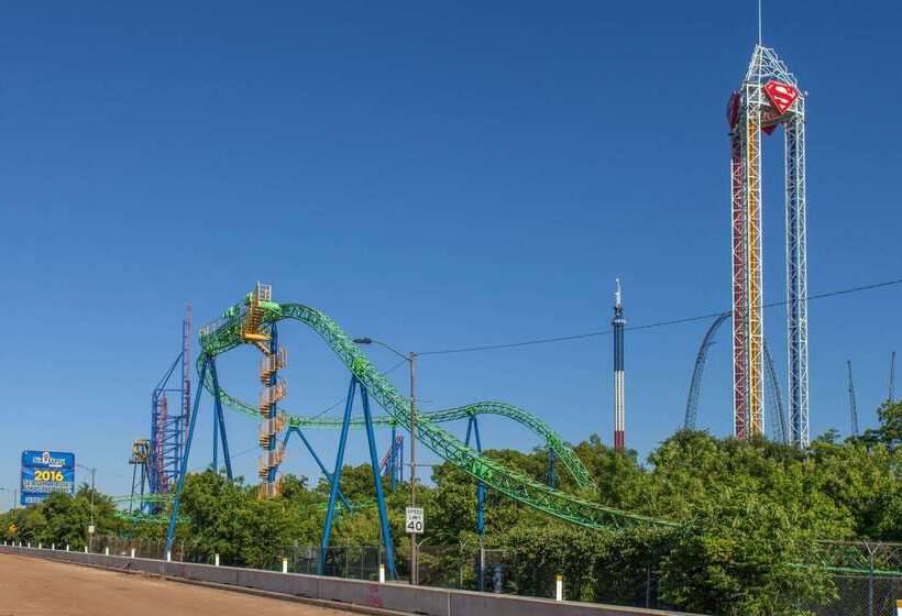 Отель Knights Inn Forest Hill