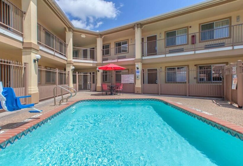 Отель Knights Inn Forest Hill