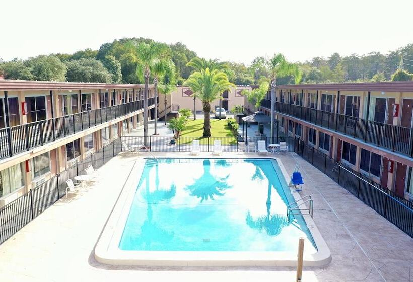 فندق La Vista Inn