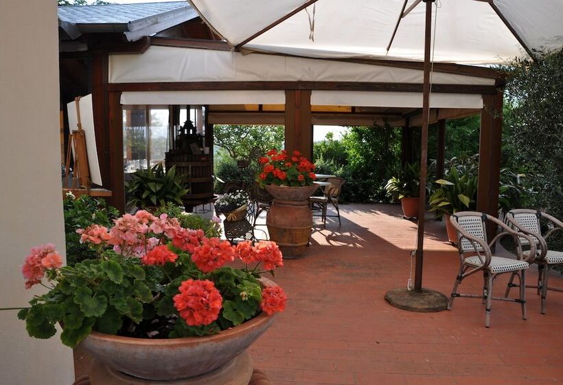 فندق Locanda Le Boscarecce