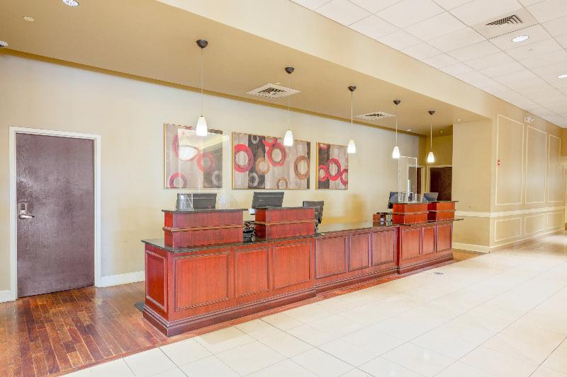 فندق OYO St Louis Downtown City Center MO