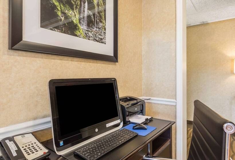 هتل Quality Inn Alcoa Knoxville