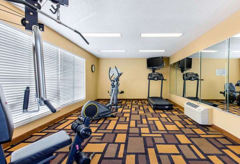 فندق Quality Inn Arab Hwy 231