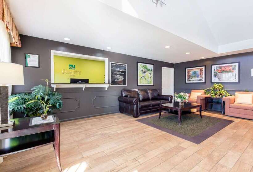 فندق Quality Inn Arab Hwy 231